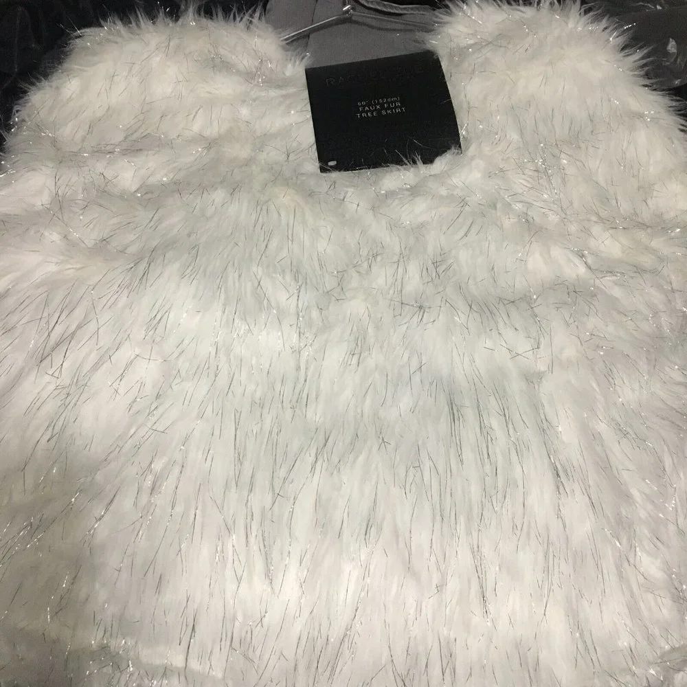 Rachel Zoe White Faux Fur Christmas Tree Skirt 60